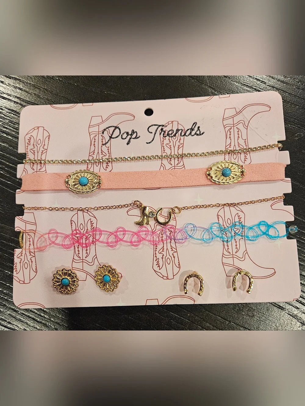 NEW Pop Trends Jewelry Set - Picture 10 of 11